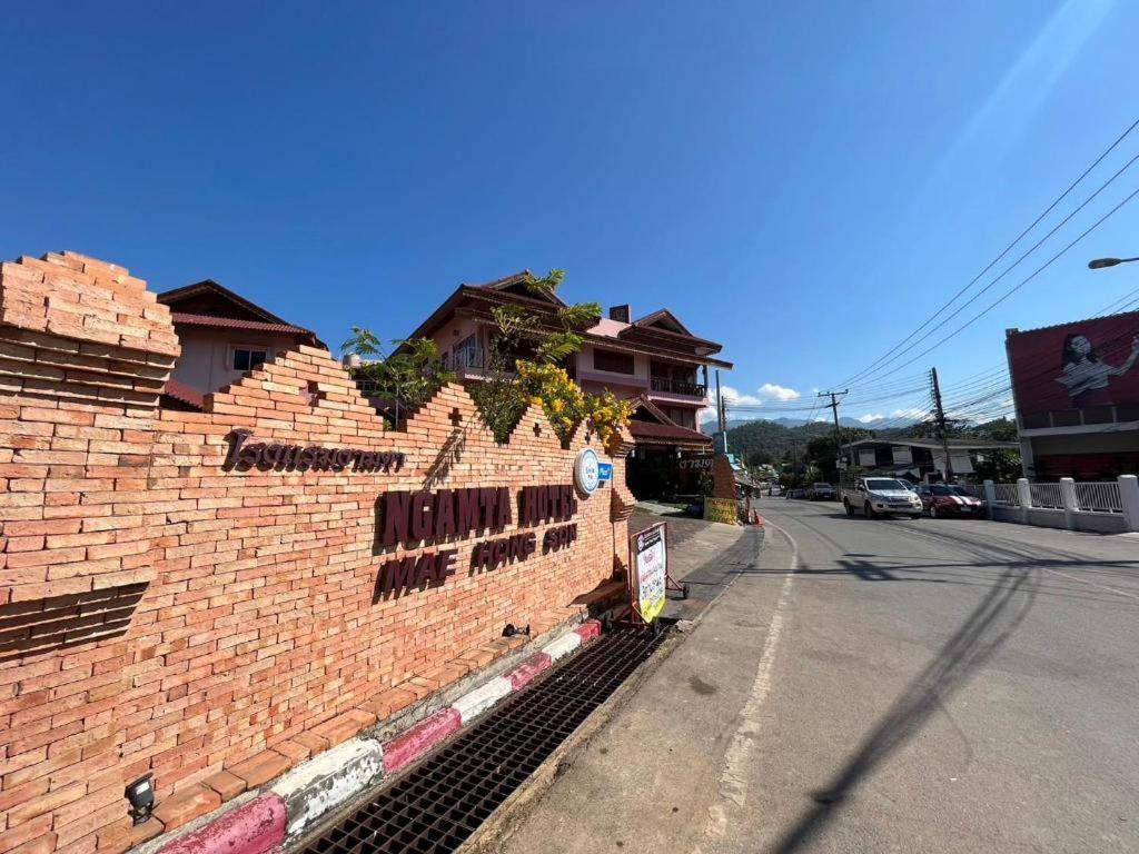 Ngamta Hotel Mae Hong Son Esterno foto
