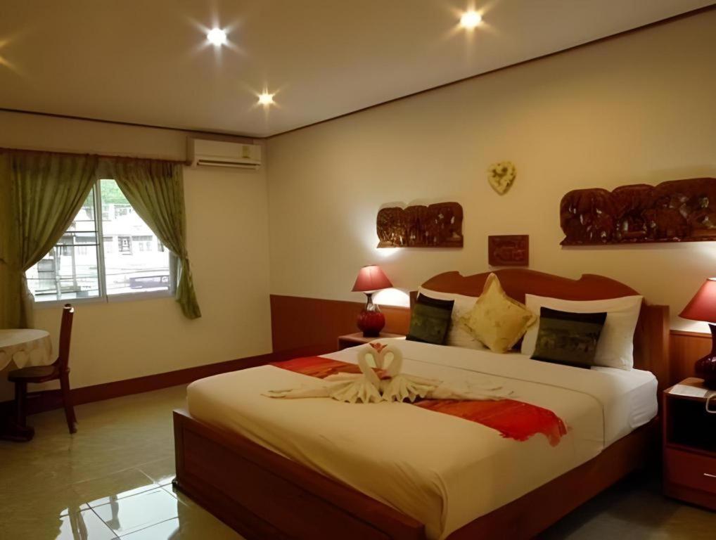 Ngamta Hotel Mae Hong Son Esterno foto