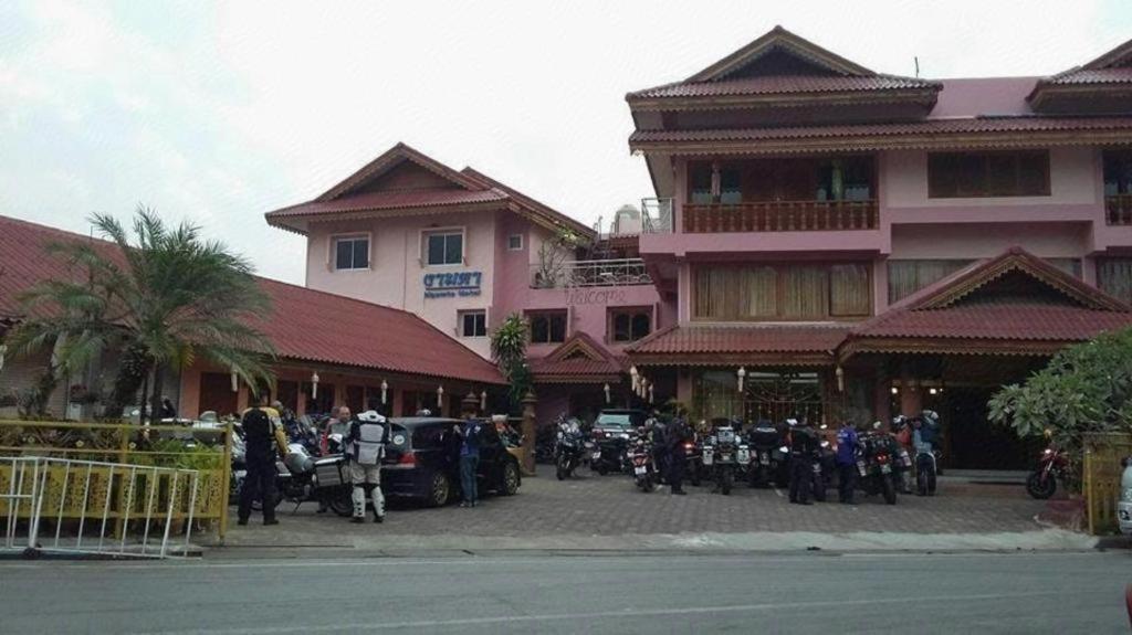 Ngamta Hotel Mae Hong Son Esterno foto