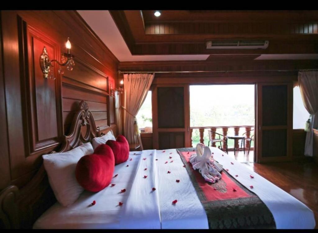 Ngamta Hotel Mae Hong Son Esterno foto