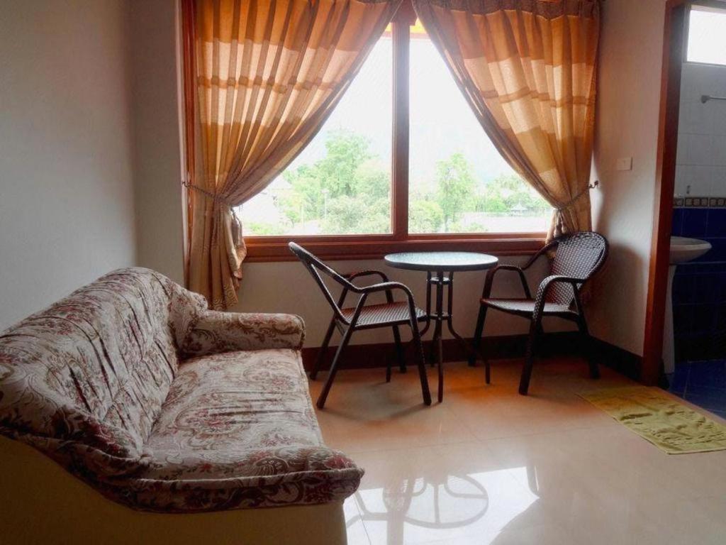 Ngamta Hotel Mae Hong Son Esterno foto