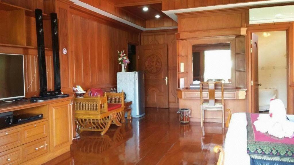 Ngamta Hotel Mae Hong Son Esterno foto